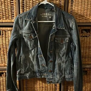 Gap 2969 denim jacket 100% cotton size M